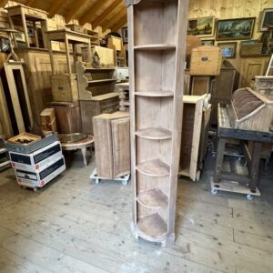 ART 930 Meuble d'angle étroit sablé