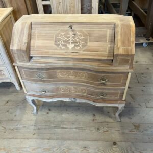 ART 935 Secrétaire marquetée sablée