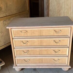 ART 940 Commode sablée