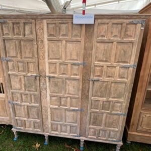 ART 952 Armoire espagnol sablée