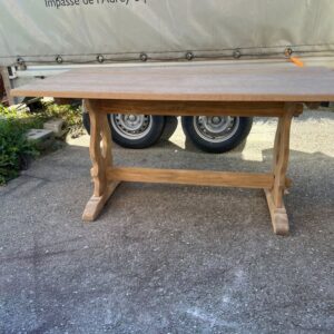 ART 972 Table monastère chêne sablée