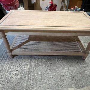 ART 986 Table basse cannage sablée