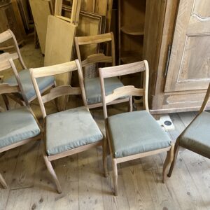 ART 1006 6 chaises noyer sablées