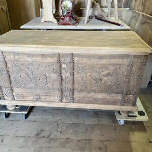 ART 1018 Bahut 1653 sablé