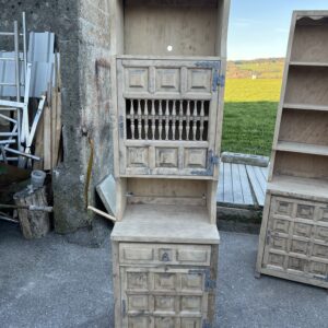 ART 1071-F Meuble espagnol sablé