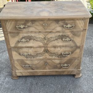 ART 1093-H Commode noyer sablé
