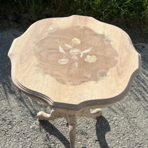 ART 1102-H Table d'appoint marquetée sablé