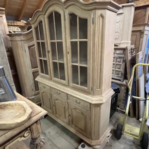 ART 1137-K Buffet vitrée chêne sablé